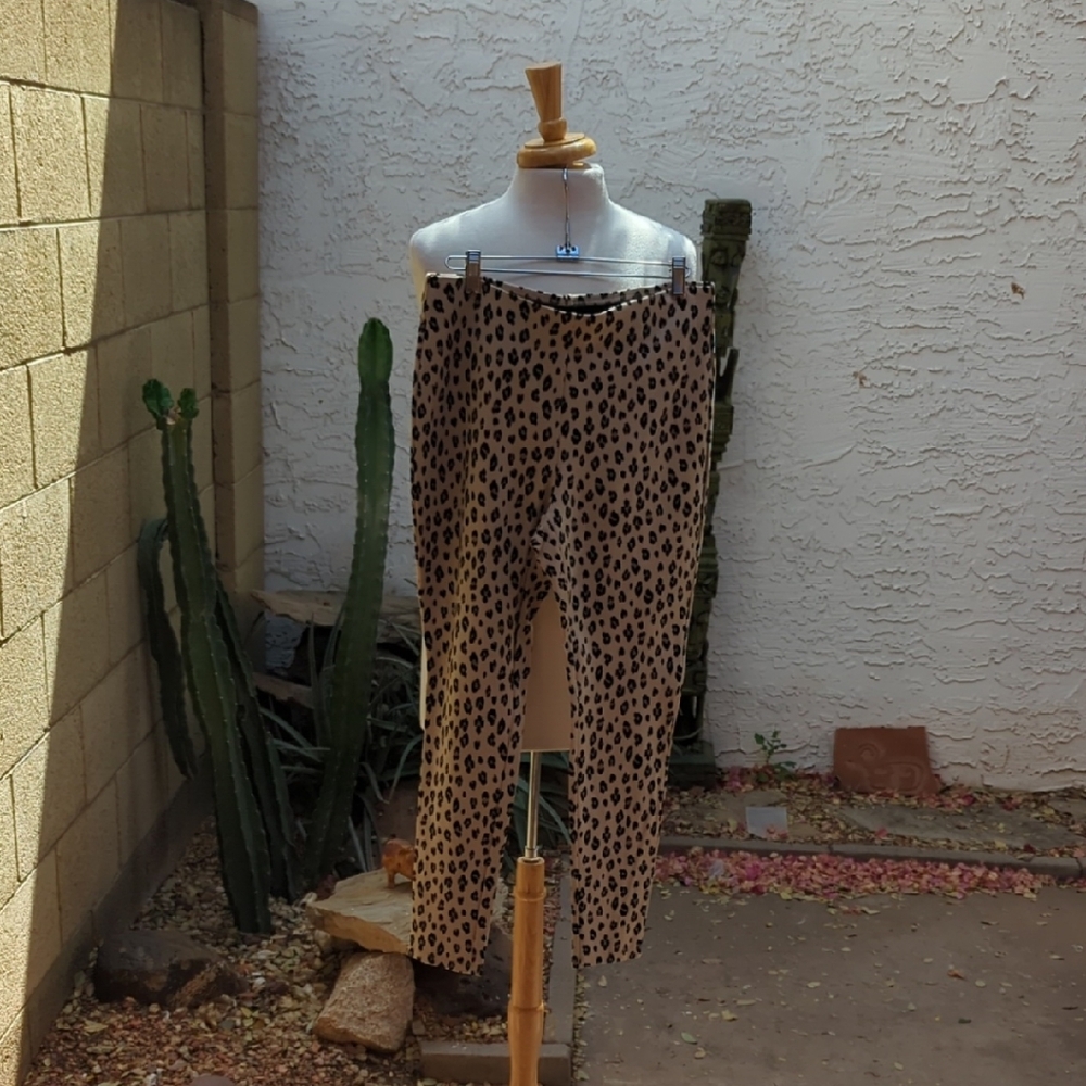 Chico's Leopard Print Ankle Pants - Beige & Black